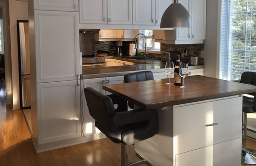 Saint-Sauveur-des-Monts House | A True Jewel in the Heart of the Village!