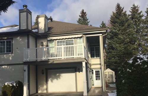 Saint-Sauveur-des-Monts House | A True Jewel in the Heart of the Village!