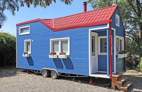 Satow House | A true tiny house on wheels – perfect for holiday and temporary living