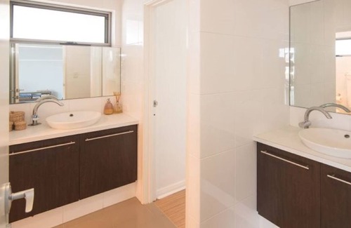 Geographe House | A two-story luxury home on the Port Geographe Canals