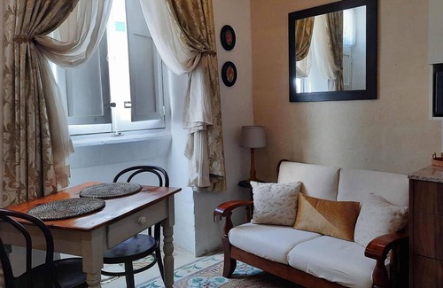 Mqabba House | A typical authentic Maltese style House near the airport.