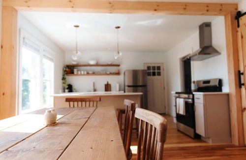 Monson Apartment | A Very 'Pleasant' Oasis Steps to Lake Hebron + Town
