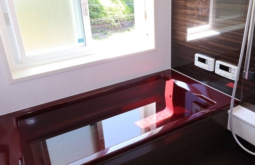 Shirahama House | A villa with a luxurious openair bath hot spring - Shell Ginger Building No 67 / Nishimuro-gun Wakayama