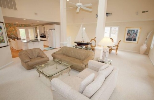 Croatan Beach House | A Wave From It All - Croatan VB