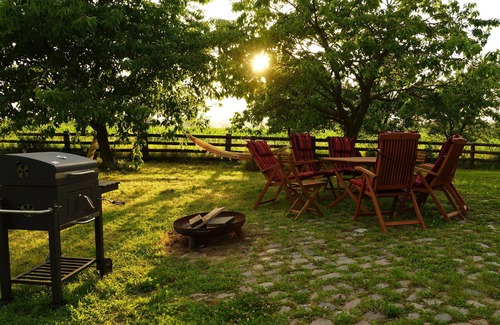 Sarow House | A windmill to fall in love with, family and dog-friendly with a large garden