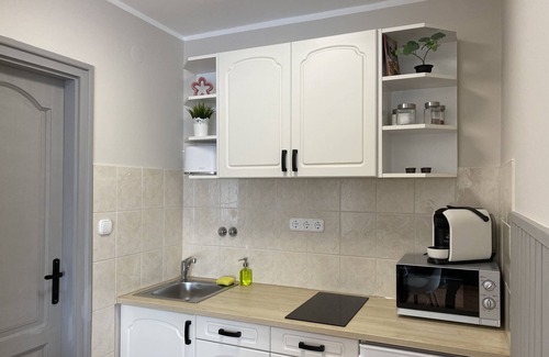 Zalakaros House | A Zalakarosi Fürdő 3 Perc, Csendes, Panorámás. 4 Külön Bejáratú Apartman, Kert