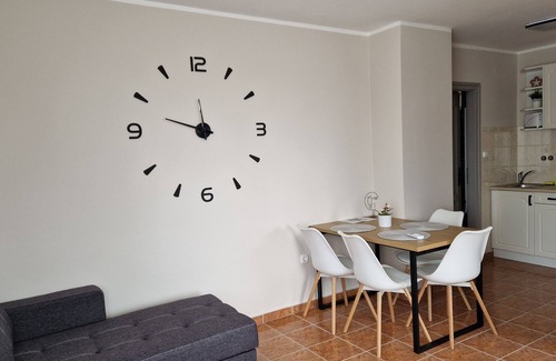 Zalakaros House | A Zalakarosi Fürdő 3 Perc, Csendes, Panorámás. 4 Külön Bejáratú Apartman, Kert