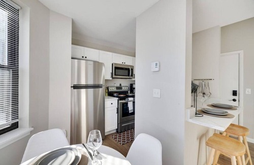 Allentown Apartment | A202 · Urban Oasis – Free Parking Included
