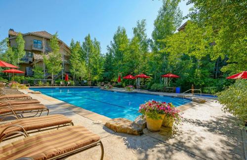 Edwards Villa | A6 Village Townhouse