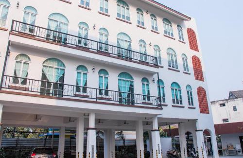 Chang Khlan Hotel | Aba Village حلال