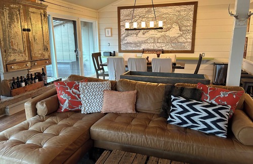 Fontana Condo | Abbey Springs two-level 3 bedroom condo