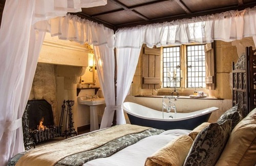 Broadway Hotel | Abbots Grange Manor House