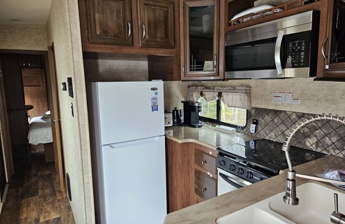 Little Narrows House | Aberdeen Hillview Retreat