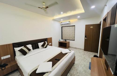 Ayodhya Hotel | Abhi palace Ayodhya