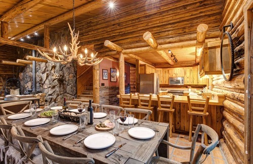 Moose Wilson Road House | Abode at the Aspens | Secluded Fish Creek Mountain Retreat | Hot Tub | Close to Village & Nat. Parks