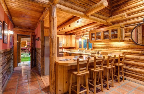 Moose Wilson Road House | Abode at the Aspens | Secluded Fish Creek Mountain Retreat | Hot Tub | Close to Village & Nat. Parks