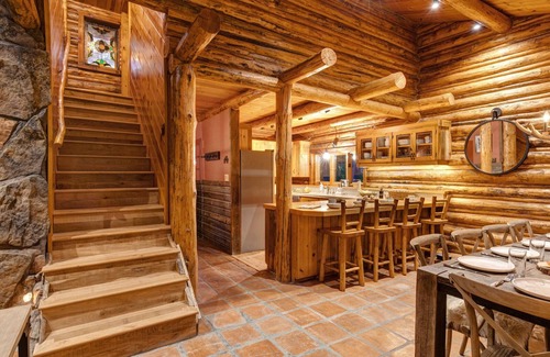 Moose Wilson Road House | Abode at the Aspens | Secluded Fish Creek Mountain Retreat | Hot Tub | Close to Village & Nat. Parks