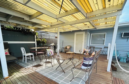 Yarraville House | ABODE ON ADENEY FREE WIFI/PET FRIENDLY