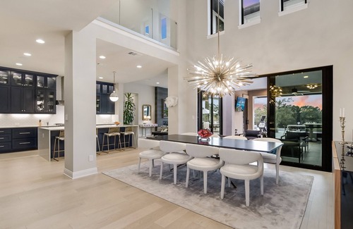 Austin House | Above Collectic I Pool&Spa | Game Room I Long-term Available I Luxury
