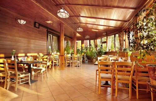 Nowinka Hotel | Abro