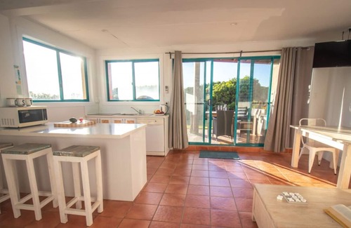 Hastings Point Apartment | Absolute Beachfront Couples Getaway White Waves