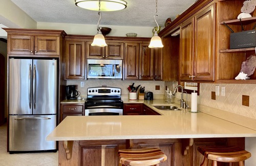 San Pedro Condo | Absolute Beachfront - Gold Standard Approved Unit 8