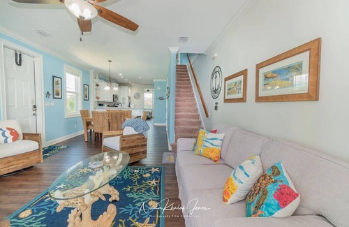 Marathon Villa | Absolutely Perfect! Reel Vacation Villa w/Pool, Dock, Close to Beach w/Extras!