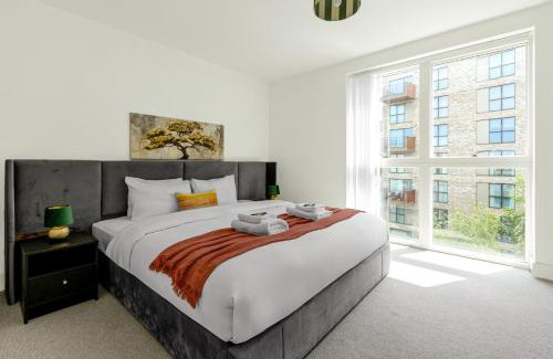 Park Royal Apartment | Absolutely Stunning 1BR flat, 20 min to the Centre