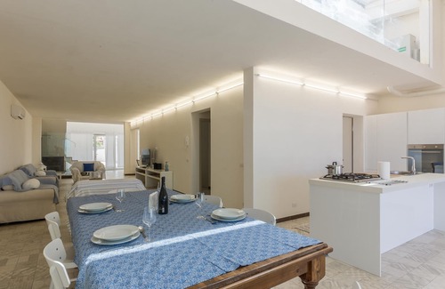 Donnalucata Villa | Absolutely Unique! . 'TERRACE ON THE SEA '