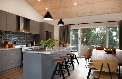 Eganstown House | Acacia House