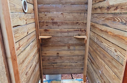 Manset Cabin | Acadia Cabin 2nCozy cabin with 1 bedroom and WiFi, AC