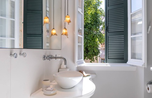Corfu Town Hotel | Acanthus blue