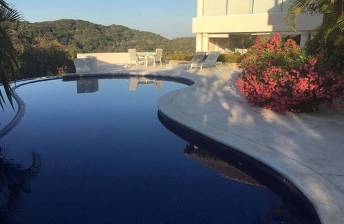 Palmira House | Acapulco Vacation Department