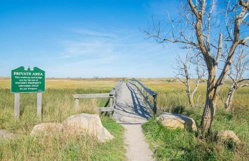 East Orleans House | Access to private area of Nauset Beach