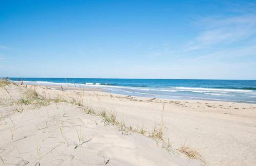 East Orleans House | Access to private area of Nauset Beach