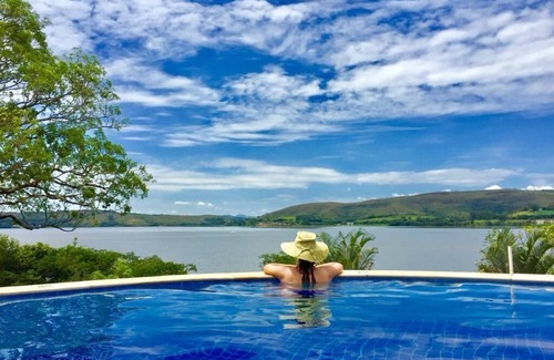 Ijaci Villa | Accommodation in Minas Villa da Ilha