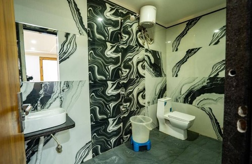 Rau Resort | Aceotel Resort 7th Cloud Indore