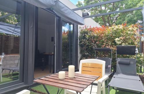 Cerceda Apartment | Acero y Piedra Apartamentos con jardín privado