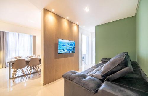 Tabuleiro dos Oliveiras Apartment | Achei Itapema Elegante ap c/vista do mar 2dorm