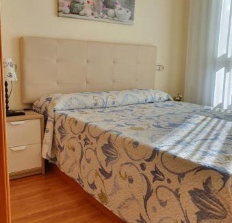 La Corredoria y Ventanielles Apartment | Acogedor Apartamento en Oviedo Frente al HUCA