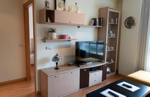 La Corredoria y Ventanielles Apartment | Acogedor Apartamento en Oviedo Frente al HUCA