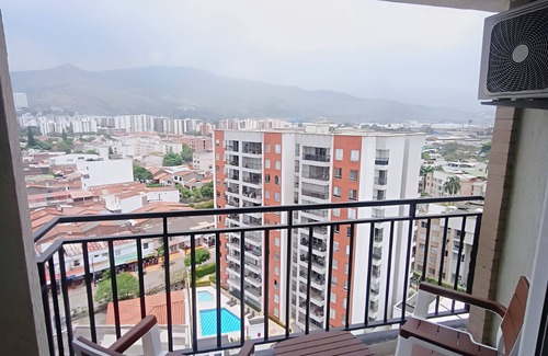 Cali Apartment | Acogedor y Moderno Loft en La Flora