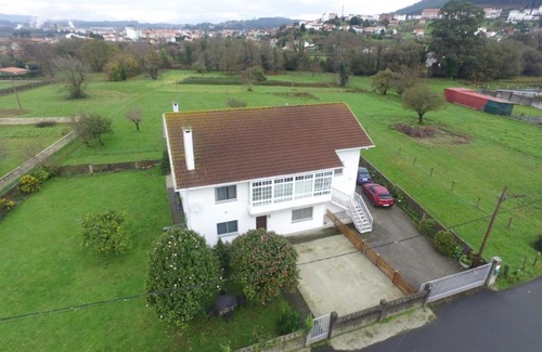 Neda House | Acogedora Casa de campo- BAJO con finca-