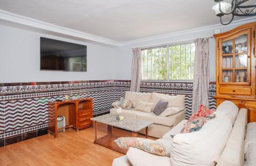 Alcala de Guadaira House | Acogedora Casita Rural De Invitados