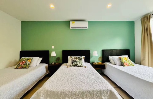 Roldanillo Bed & Breakfast | Acogedora Hab Doble - Confort WiFi & Baño Privado