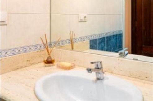 Genil House | Acogedora Habitacion en apartamento compartido amplio y céntrico