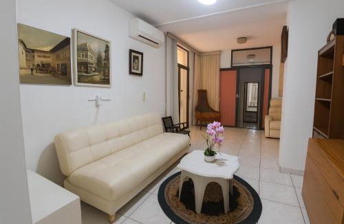Urdesa House | Acogedora suite privada en Urdesa Central, Guayaquil
