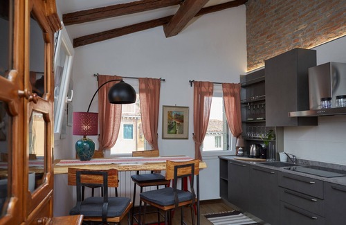 Castello Apartment | Acqua Susanna - Penthouse with terrace