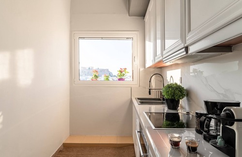 Kinosargous Apartment | Acropolis Eclipse Minimal