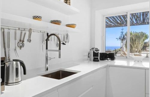 El Palo House | Active Seaside Escape Stay by the Waves